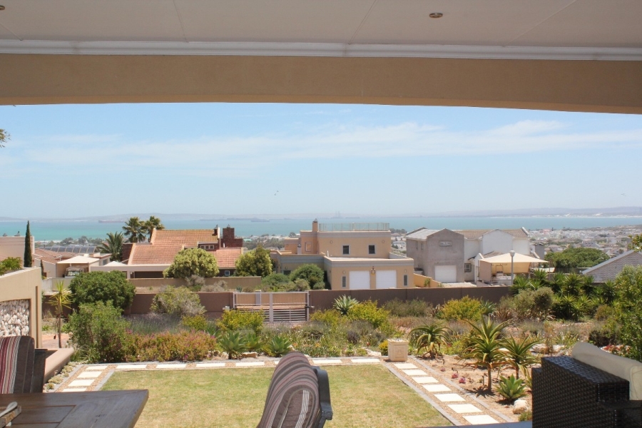 4 Bedroom Property for Sale in Myburgh Park Western Cape